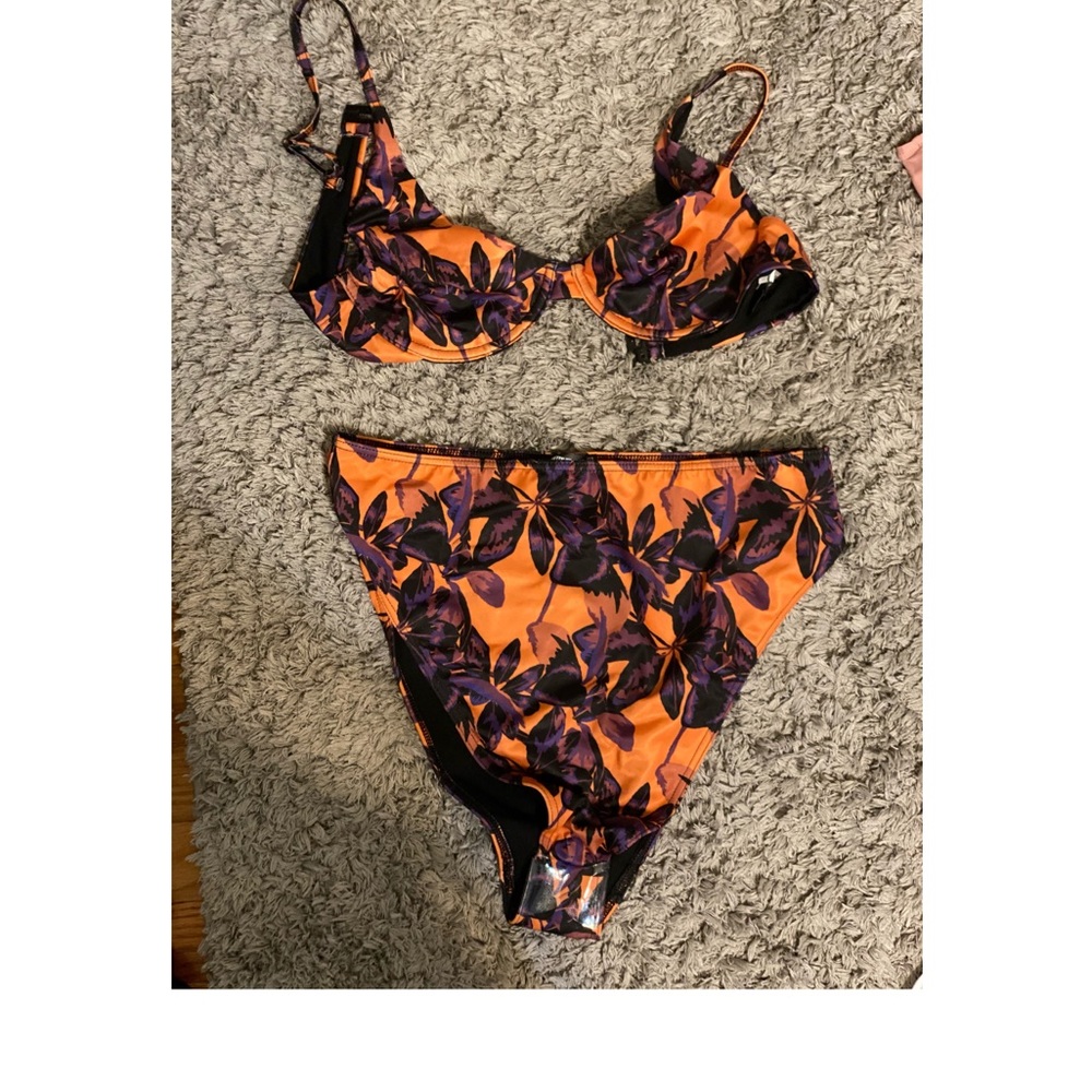 SUPER high waisted floral bikini